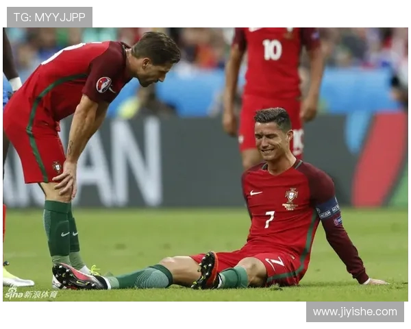 奥兹坎因膝伤退出土耳其国家队 将错过本期国际赛事