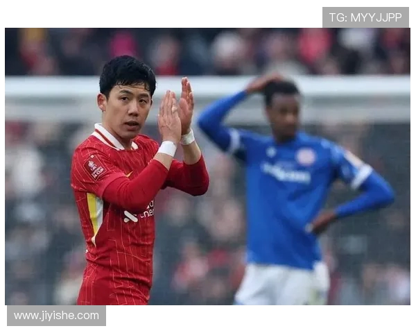 远藤航替补出战右后卫助力球队夺冠成为第五位英超冠军日本球员